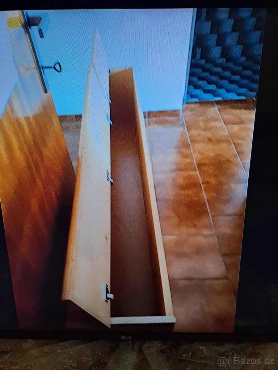 Prodám postel (masiv), matrace + peřiňák - 5