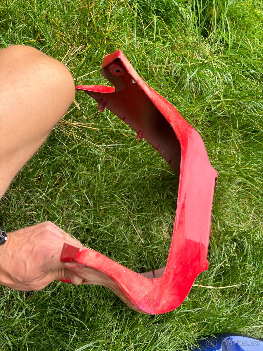 Podsedadlove plasty na Yamaha R1 98-99 - 5