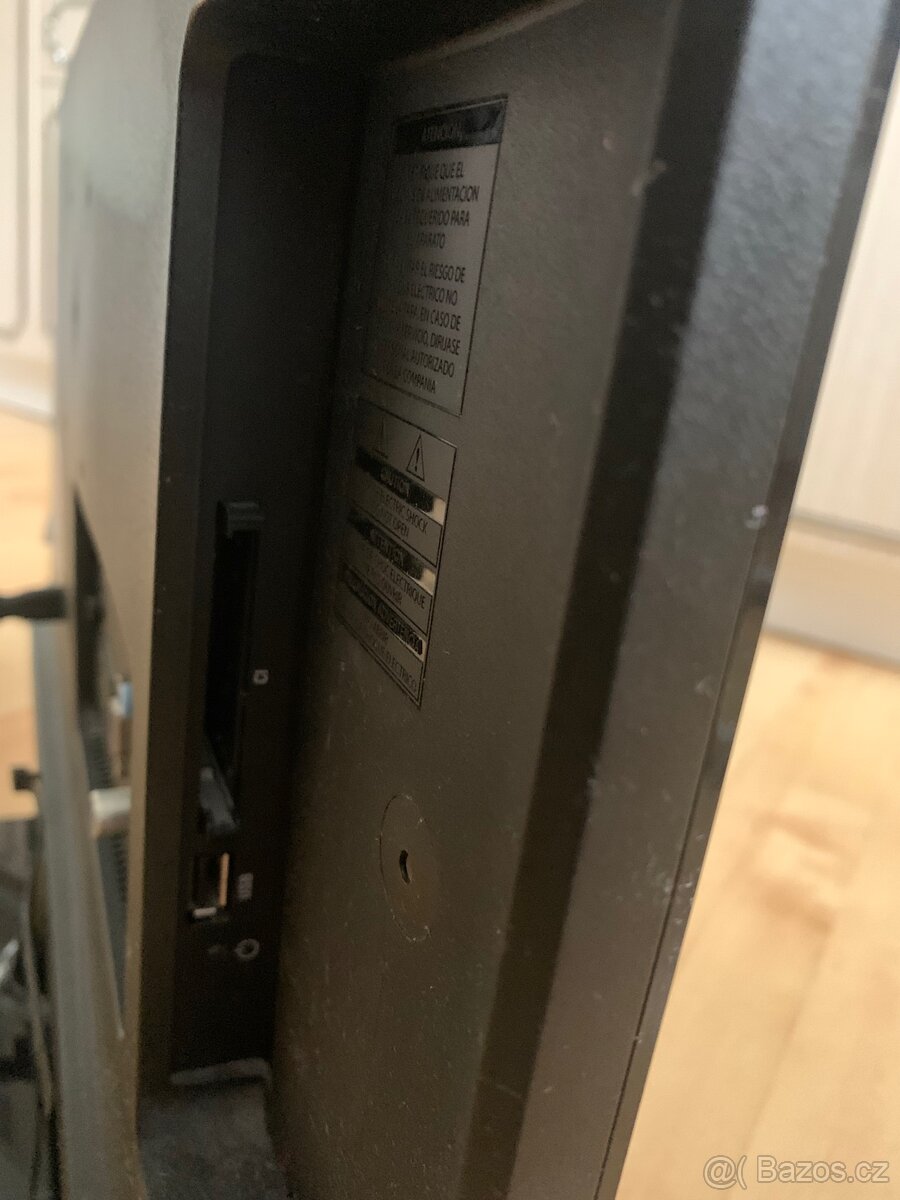 TV Philips 23PFL4009/88 + originální dálkový ovladač - 5