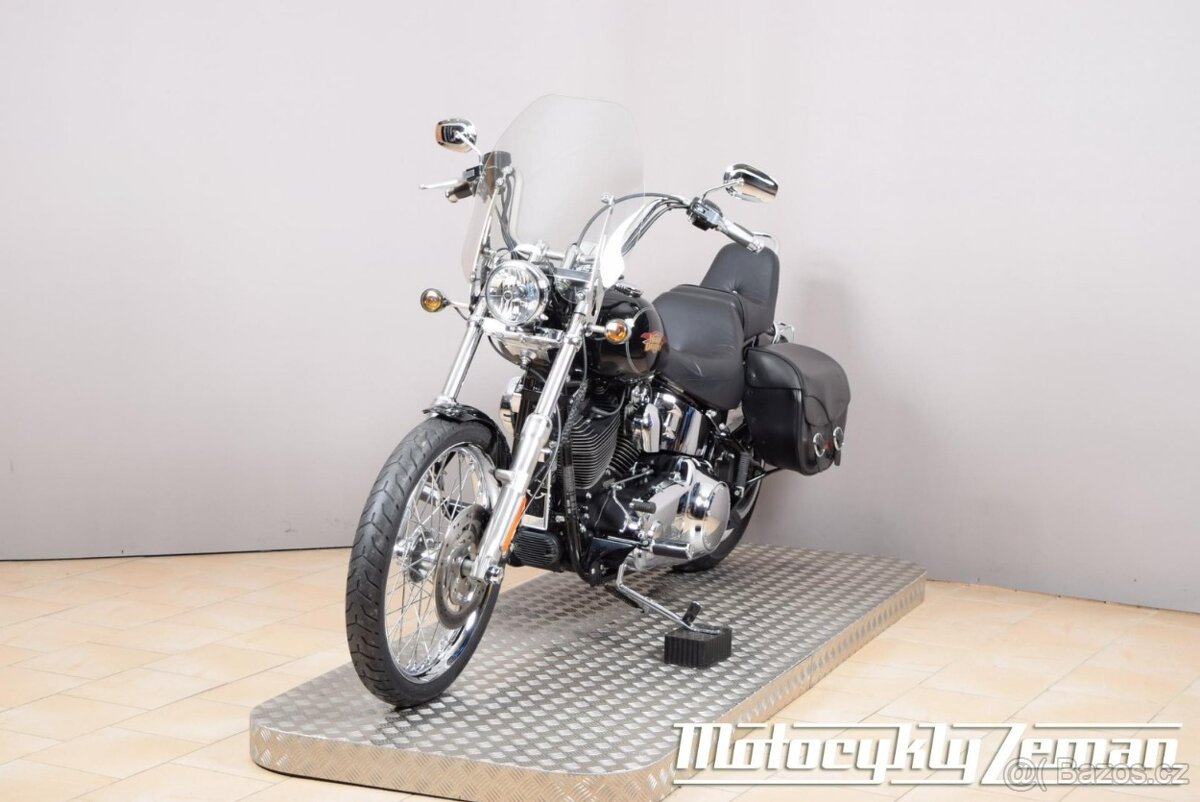 Harley-Davidson FXSTC Softail Custom 2010 - 5