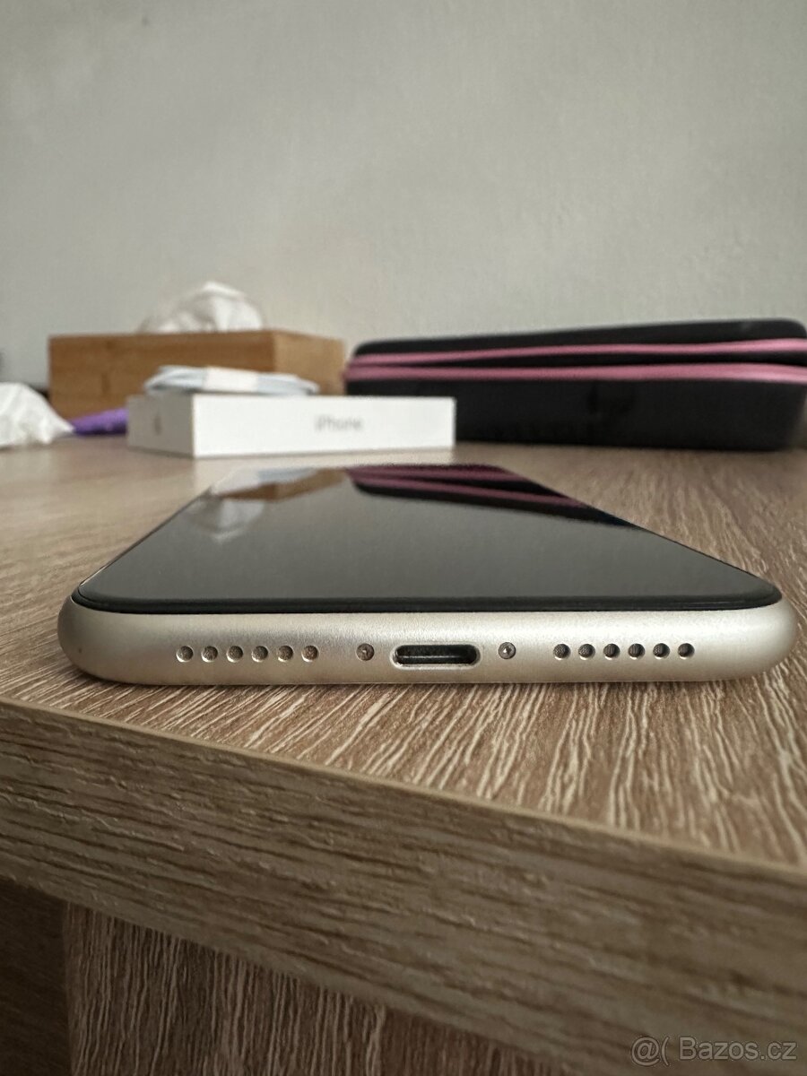 Iphone 11 64gb top stav - 5
