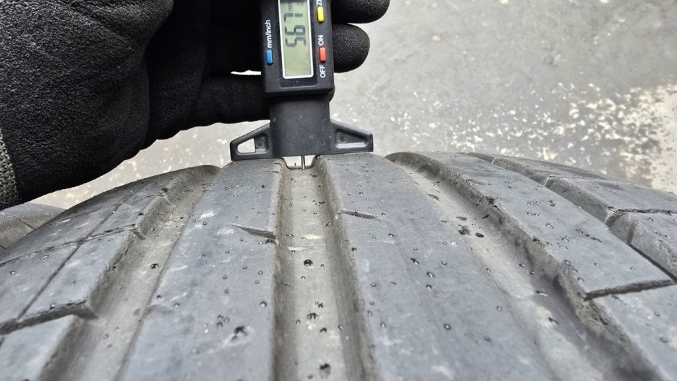 Letní pneu 235/55/19 Hankook - 5