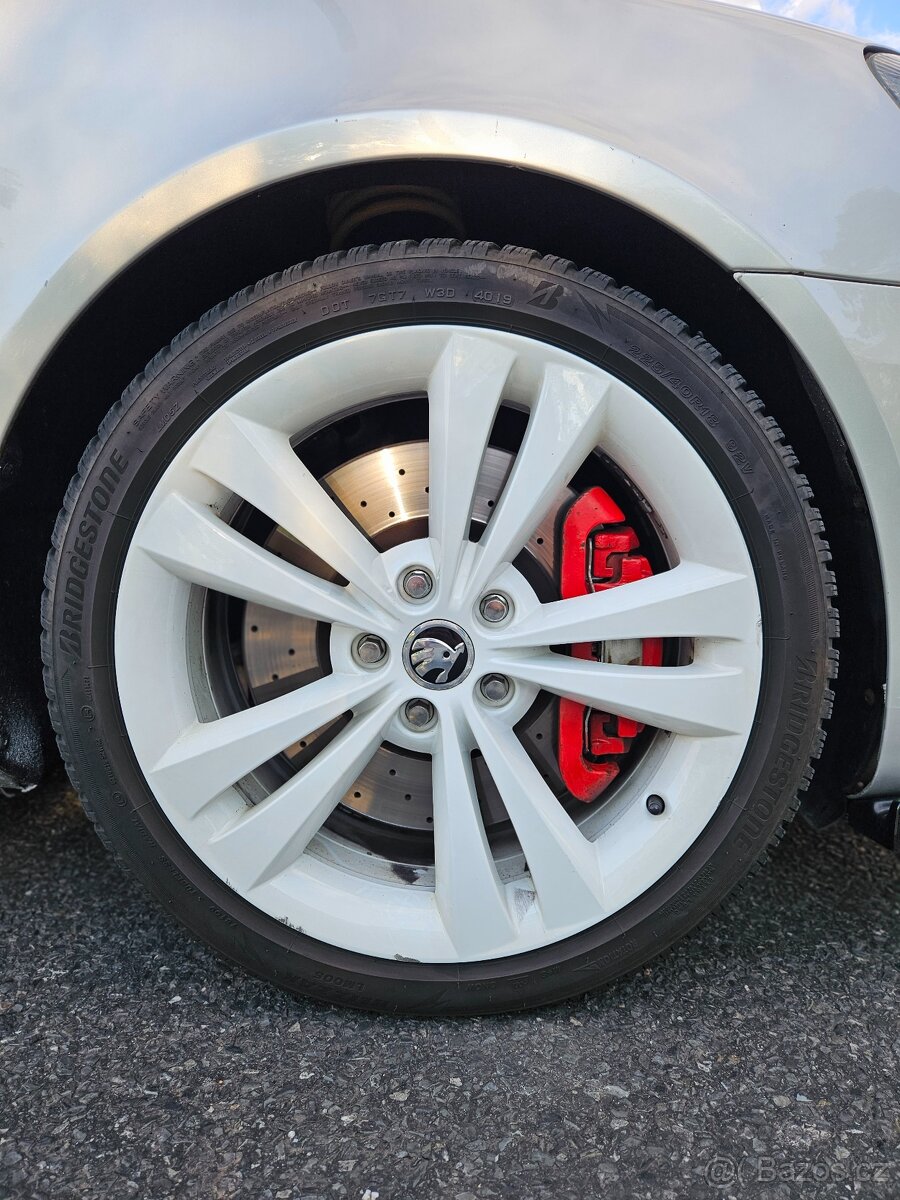 PRODÁNO Přední brzdy 345mm 5x112 Octavia - 5