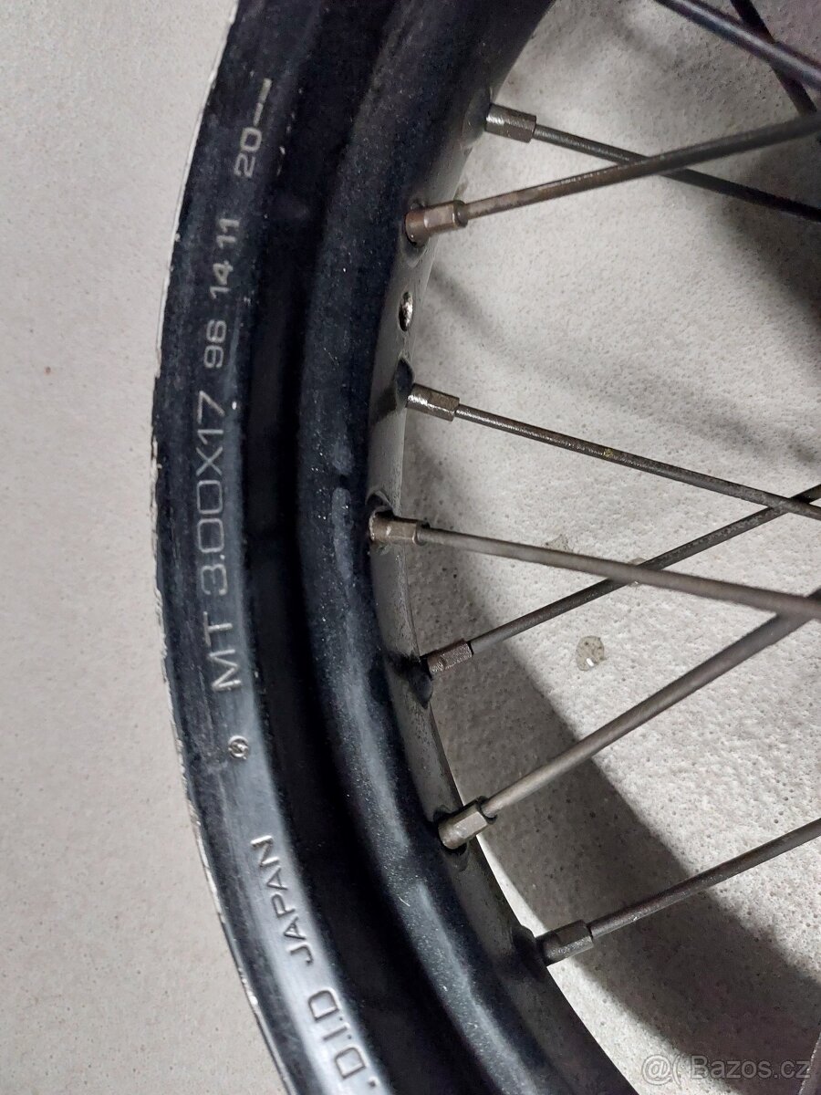 Yamaha zadní kolo MT 3.00 x 17