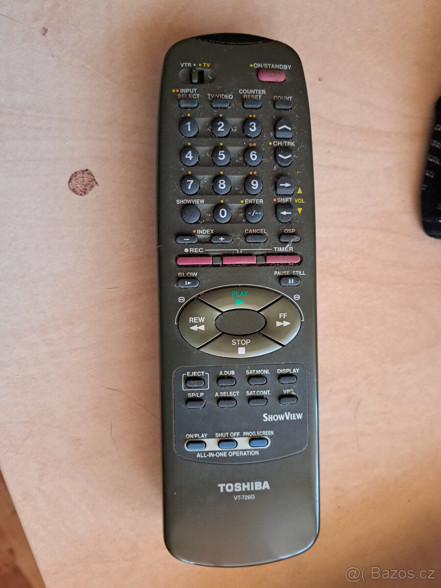 Toshiba po generálce + hromada kazet + DO - 5