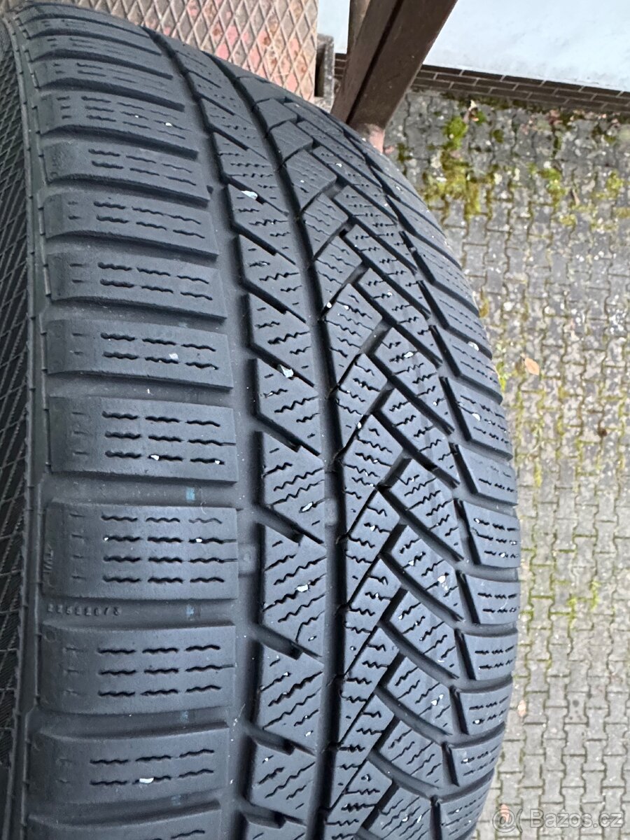 Zimní pneu Continental na discích 18” 235 45 r18 5x108 - 5