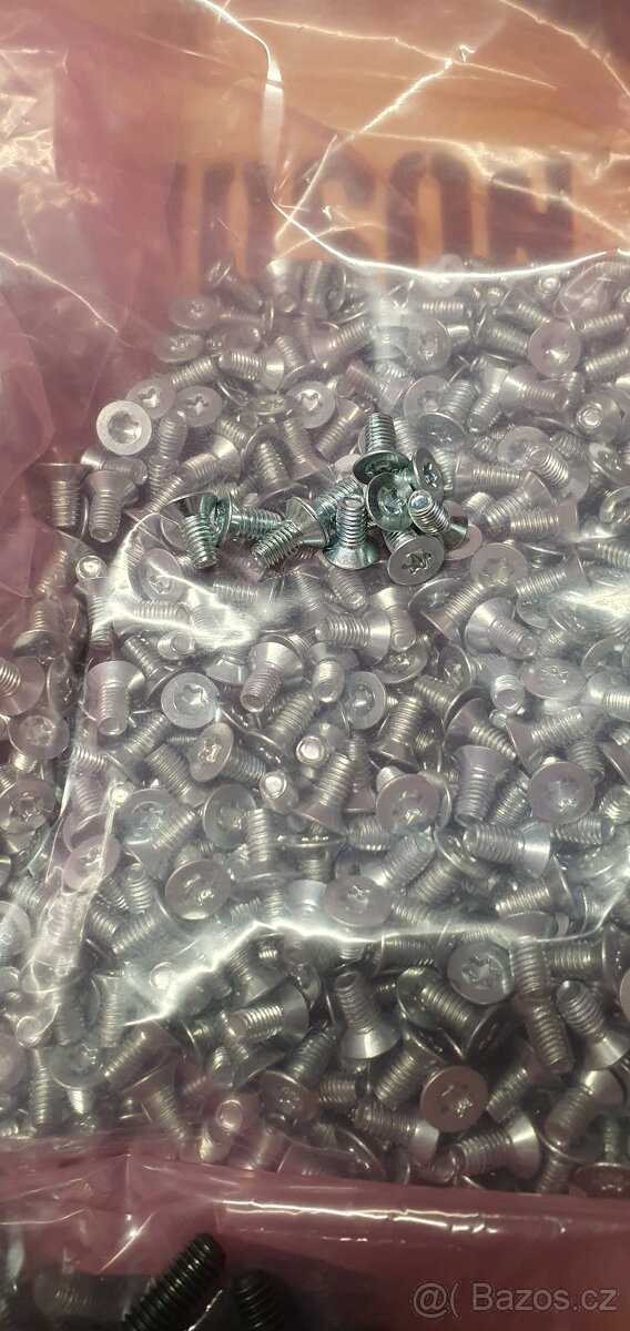 Spojovací materiál, šrouby, imbusy, x set kusů - 5