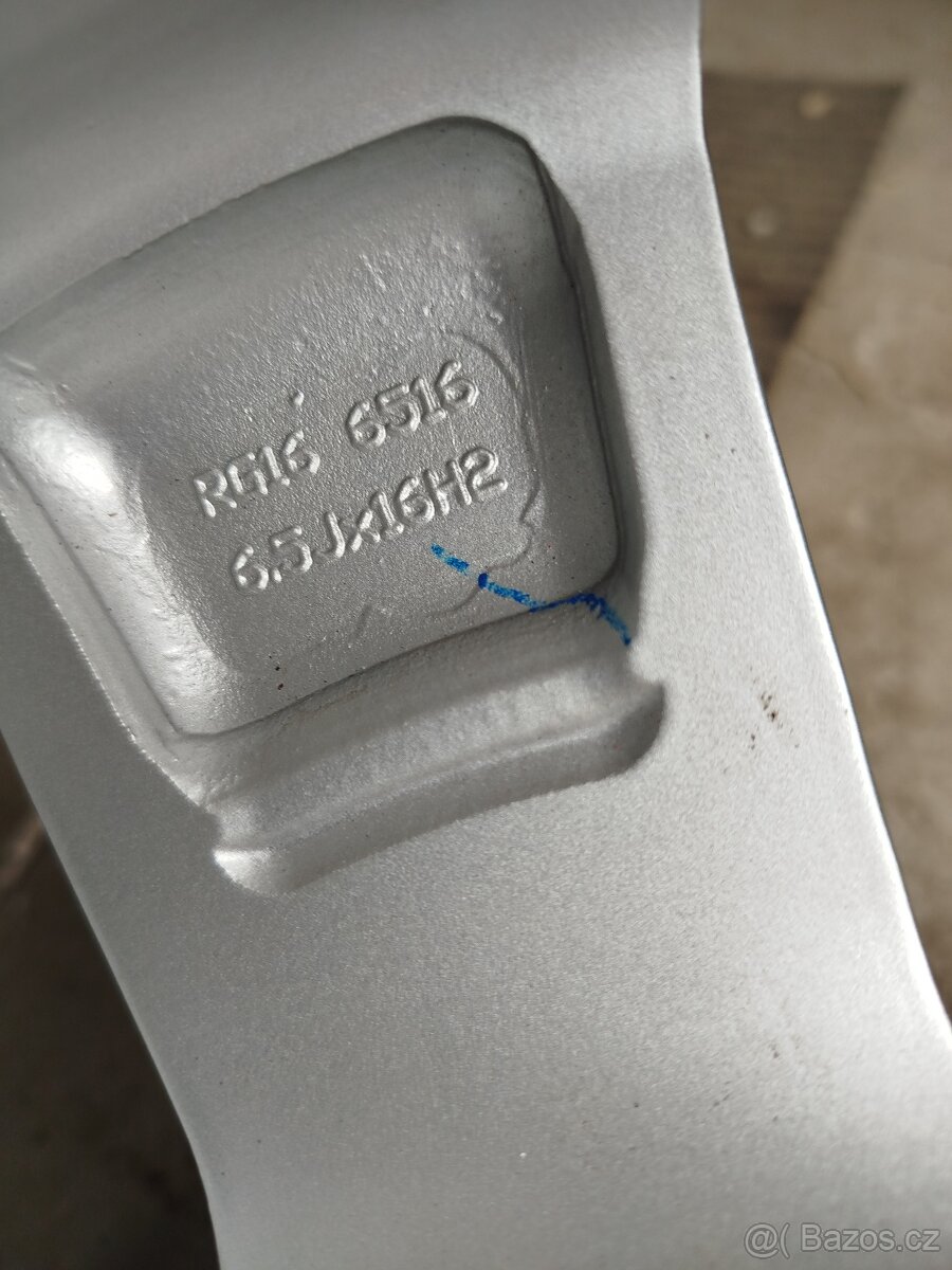 ALU Toyota 5x114,3 R16 6,5J ET-39 střed 60mm - 5