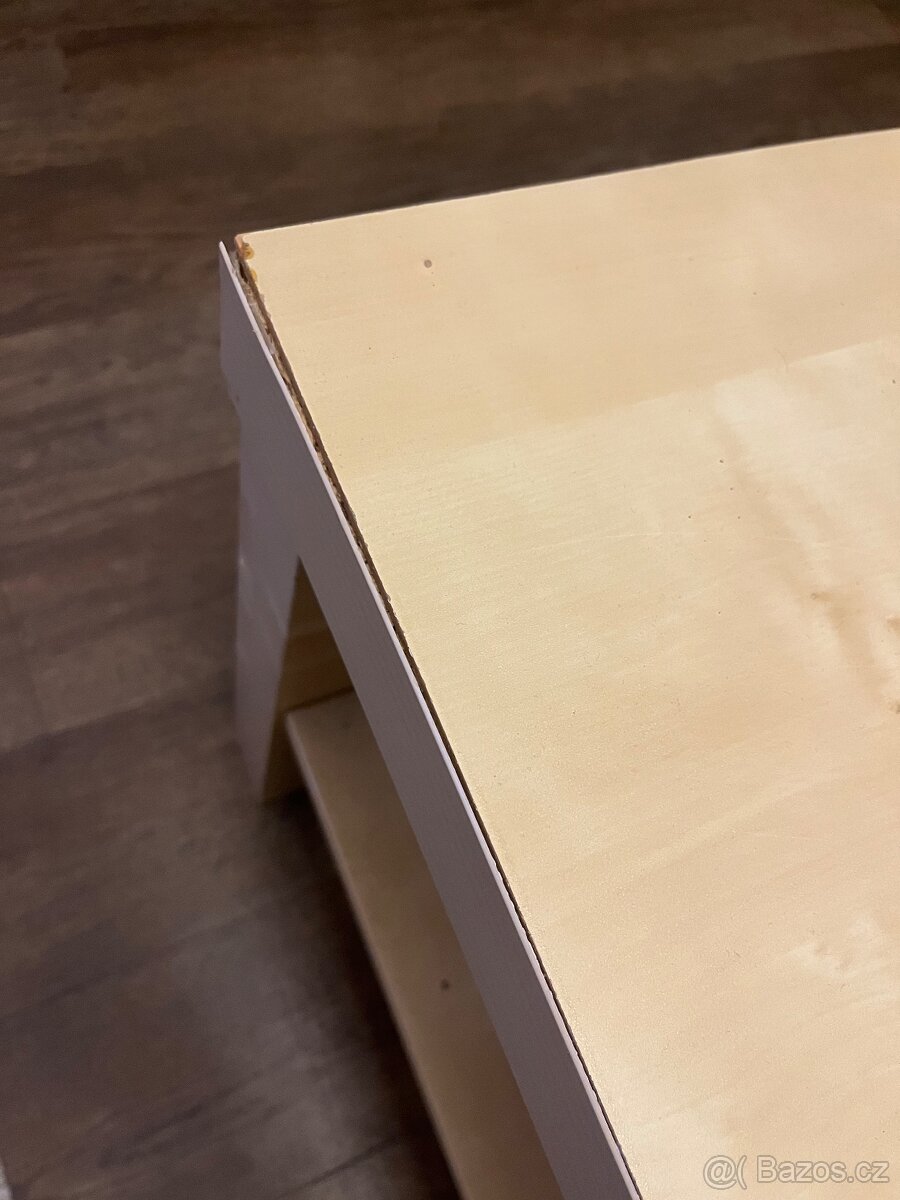 Konferenční stůl a police - 5