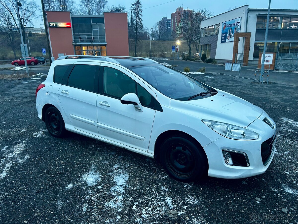 Peugeot 308 1.6HDI 7 místní NOVA STK - 5