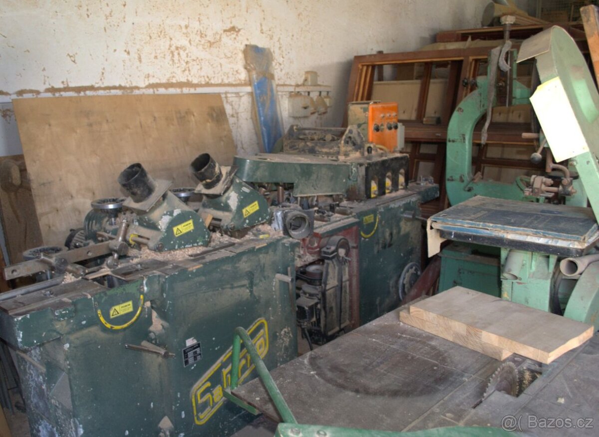 Čtyřstranná frézka - pětivřetenná - 5