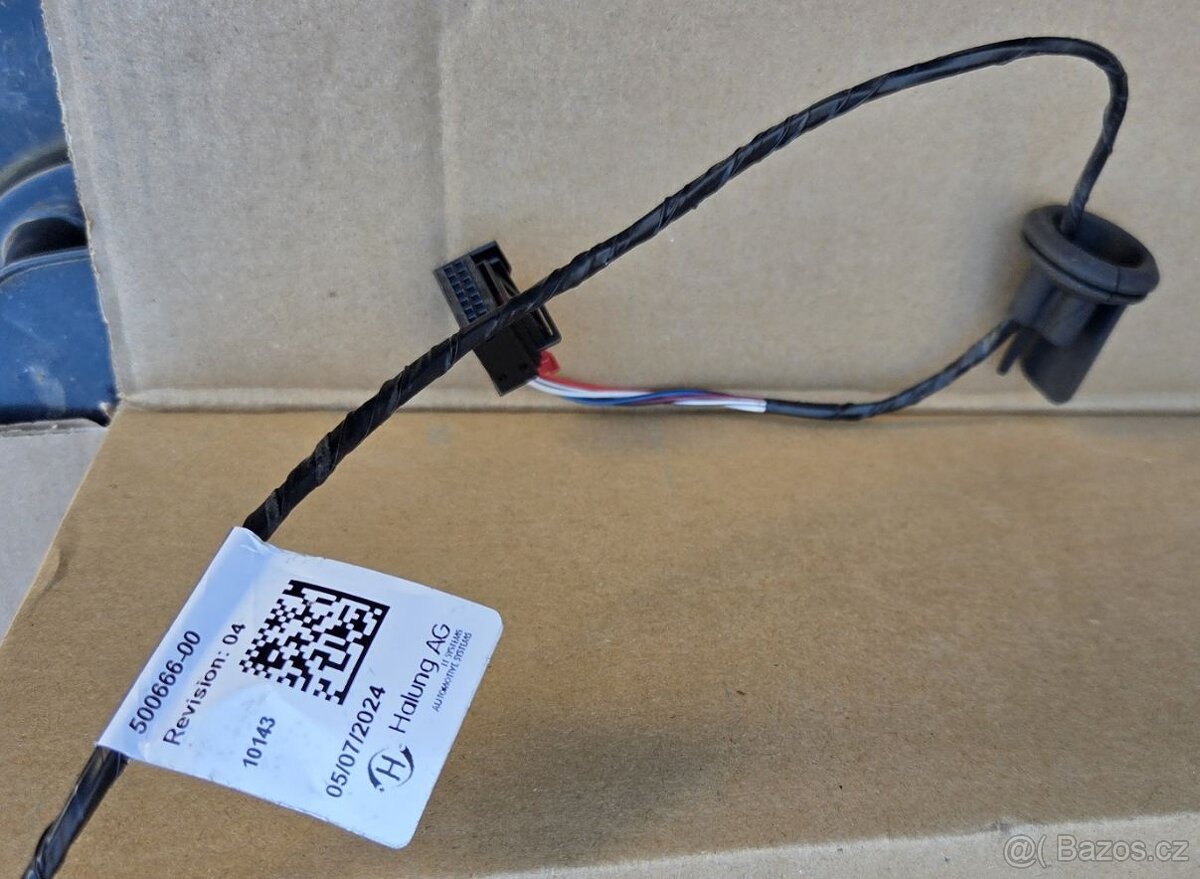 Prodám levé vnější zrcátko VW Caddy (2024). - 5