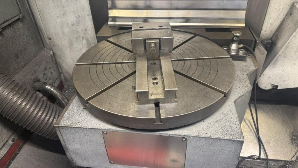 Obráběcí centra - pětiosá U 740 - 5