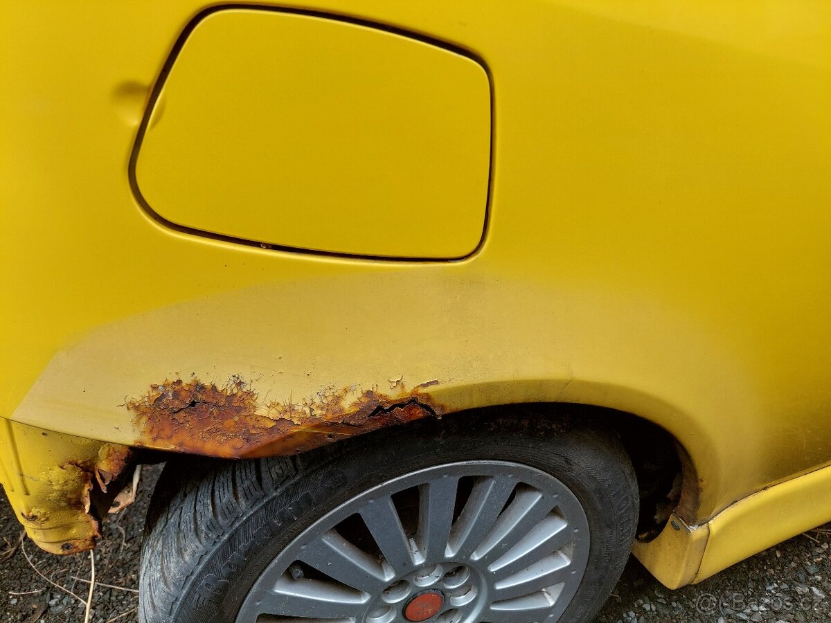 Fiat Punto 1.8 HGT - 5