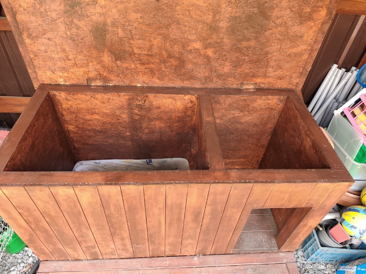 Dřevěná zateplená bouda pro psa - 5