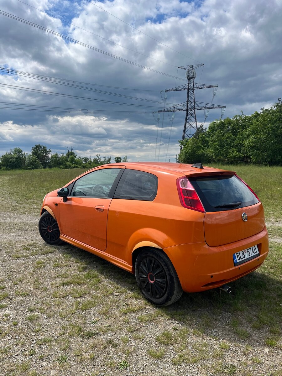 Fiat Punto 1.4 NOVÁ STK - 5