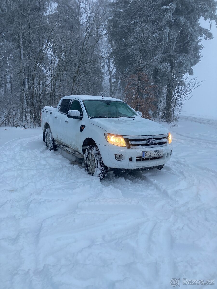 Prodám Ford Ranger 2.2 XLT DoubleCab manuál - 5