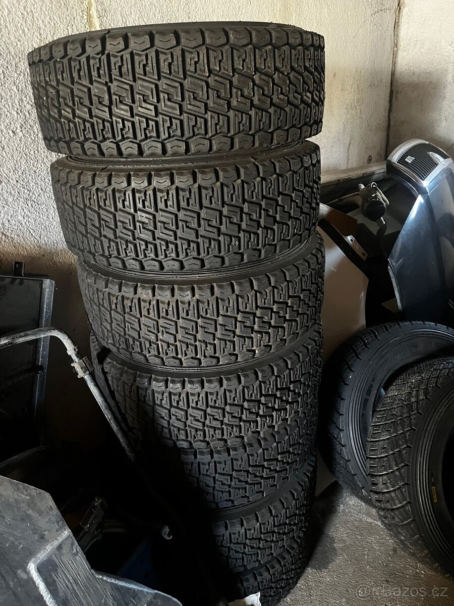 šotolinové pneumatiky s Braid 6J 15 - 5
