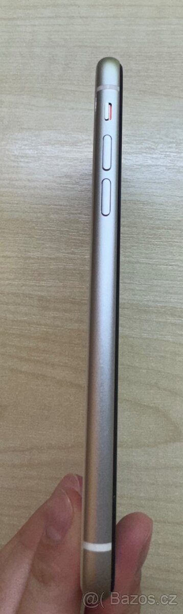iPhone 11 64GB - Skvělý stav - 5