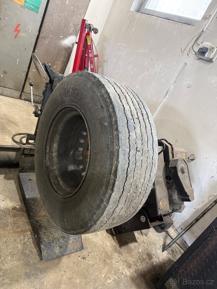 385/65/22.5 na stavbu cena za 3 ks - 5