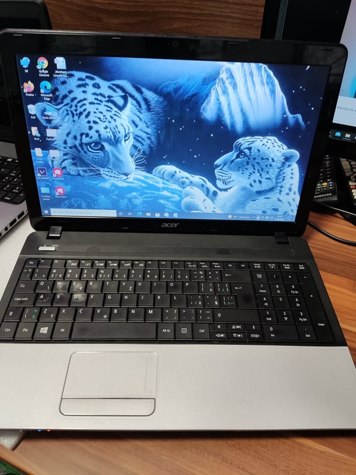 15,6" 2-jádro ACER , 8gb DDR3, 240gb SSD ,Windows 10, HDMI - 5