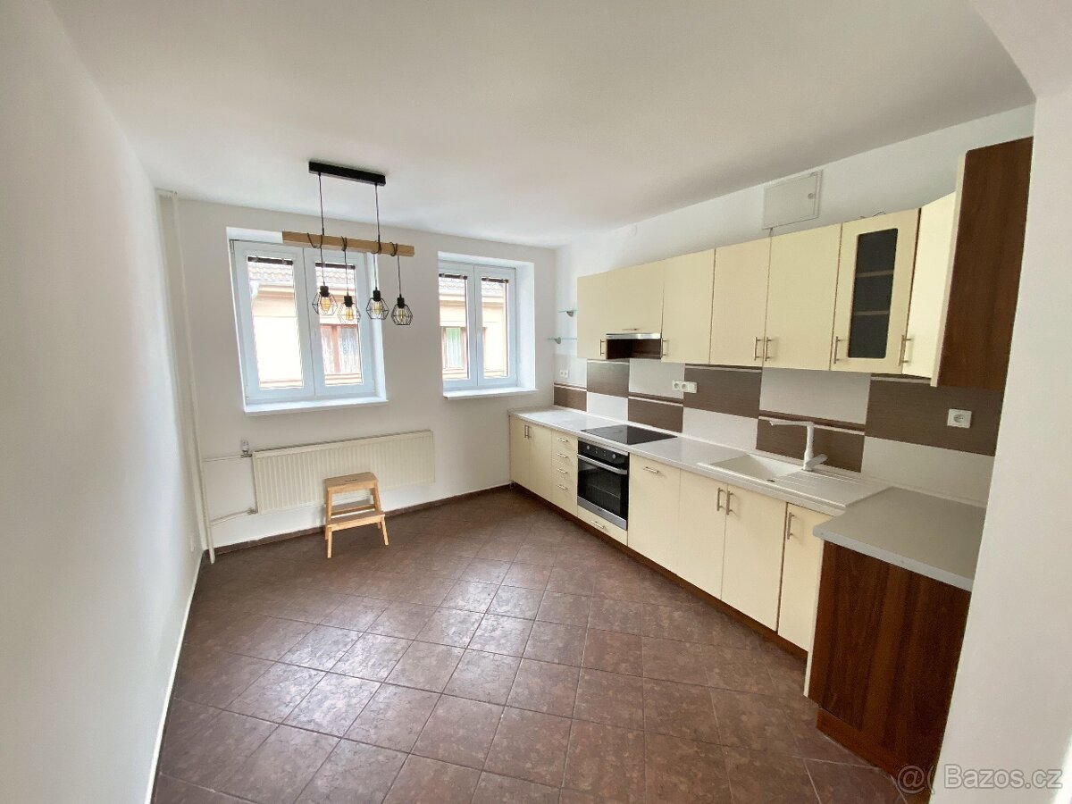 PRONÁJEM domu 3+2 v centru České Lípy - 5