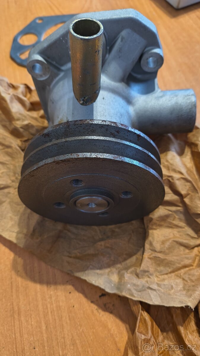 Vodní pumpa AVIA - 5