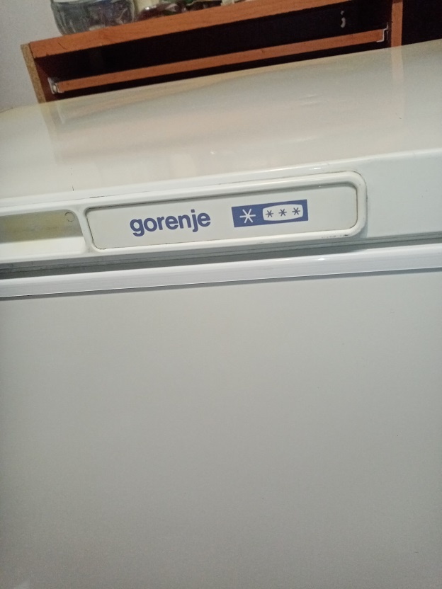 Mrazák Gorenie 210L pultový - 5