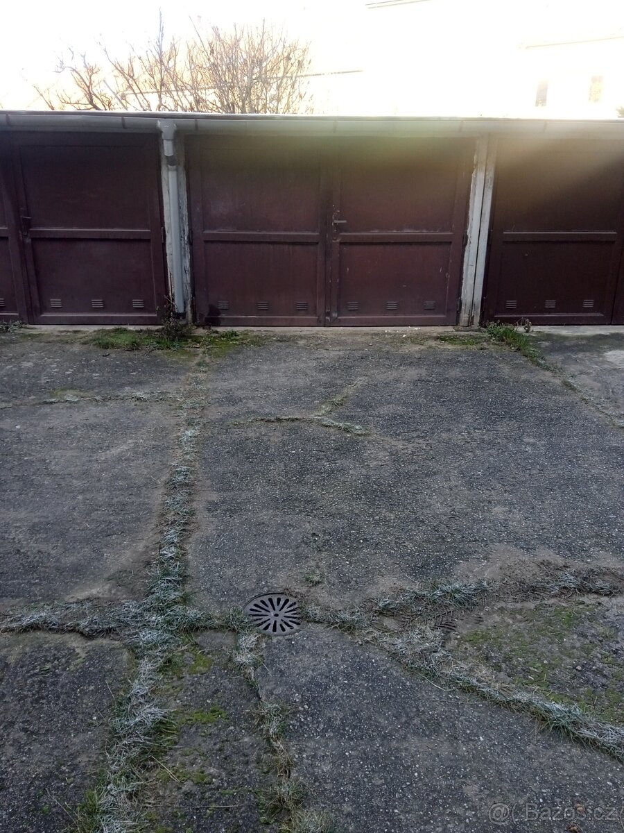 Pronájem garáže - 5