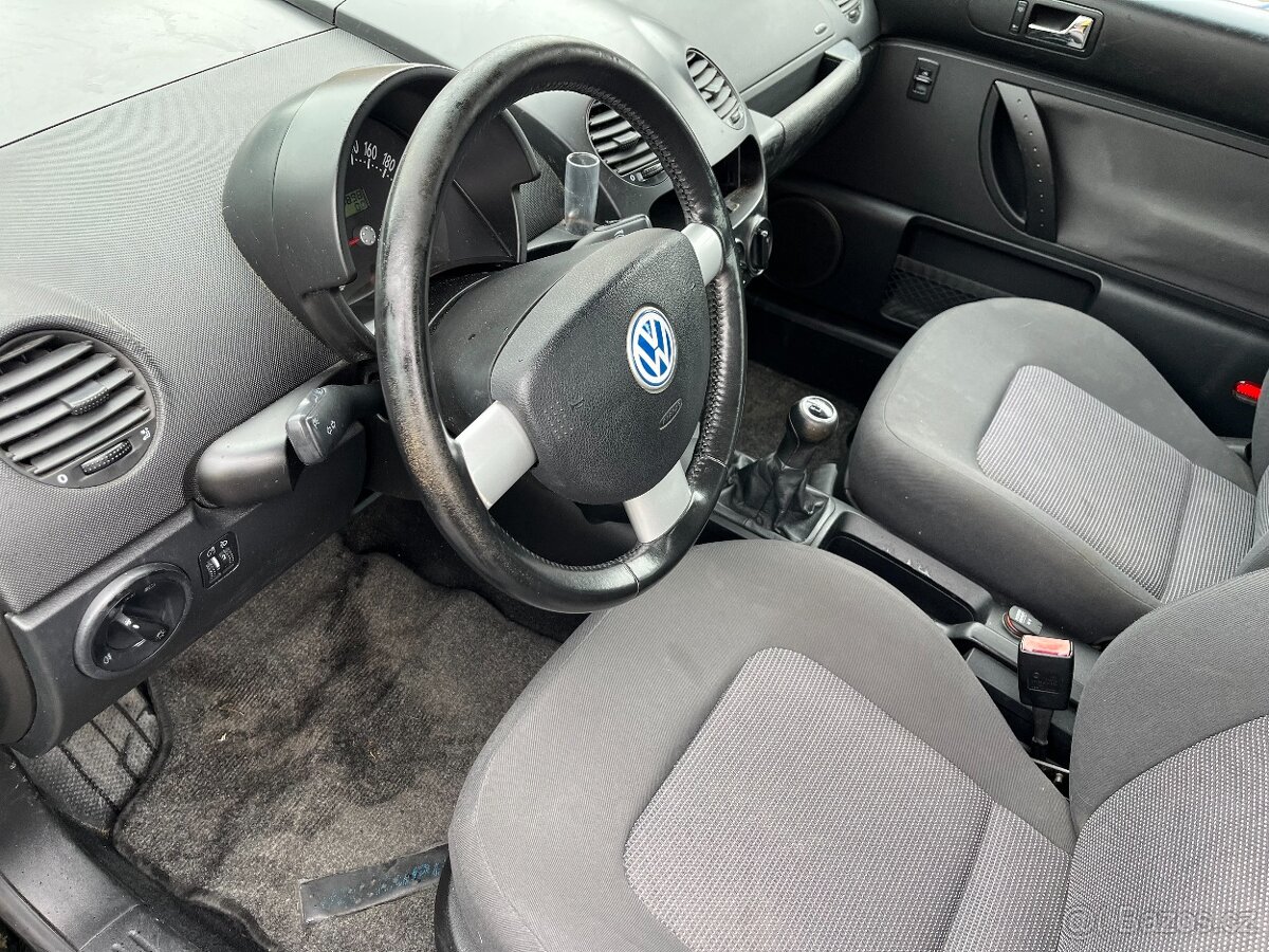 Volkswagen New Beatle 1.6i - 5