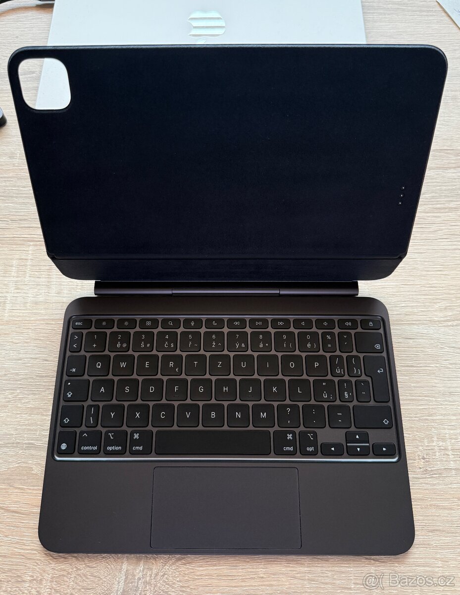 iPad Pro 11” (M4) s příslušenstvím (Perfektní stav) - 5