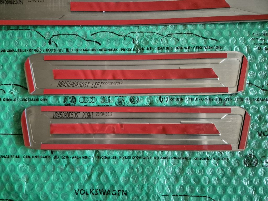 dekorativní ozdobné a ochranné lišty prahu Kia Stonic (YB CU - 5