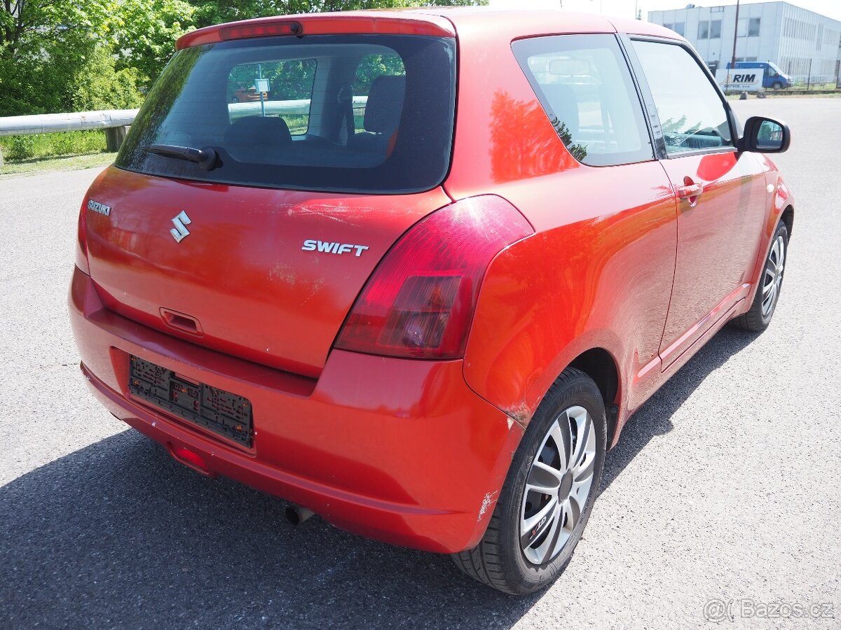 Suzuki Swift 1.3 KLIMA - 5