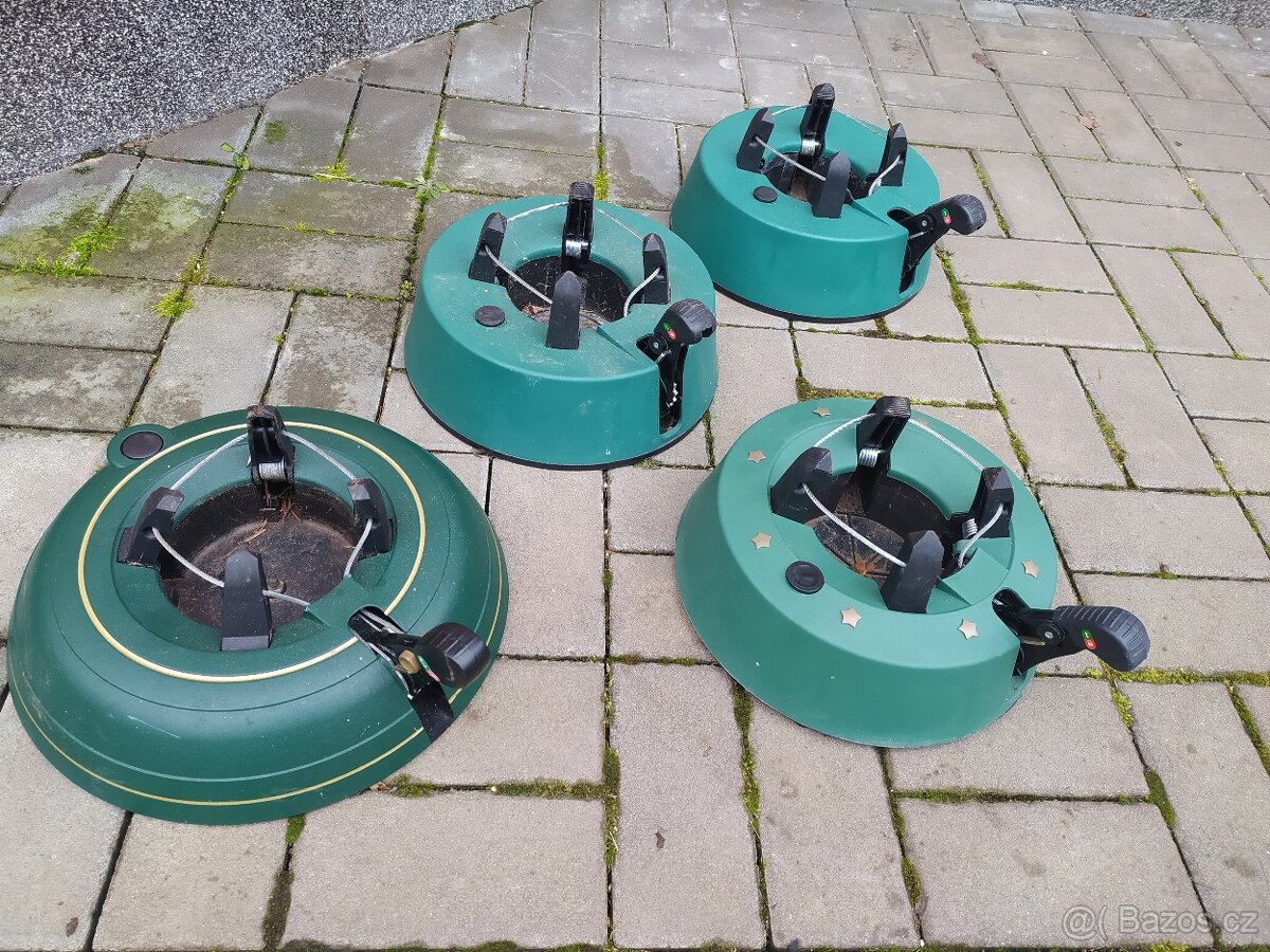 STOJAN NA VÁNOČNÍ STROMEČEK - 5