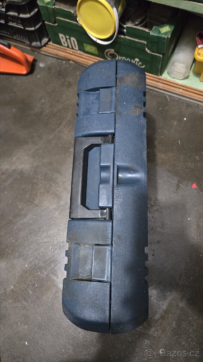 Bourací a vrtací kladivo - 5