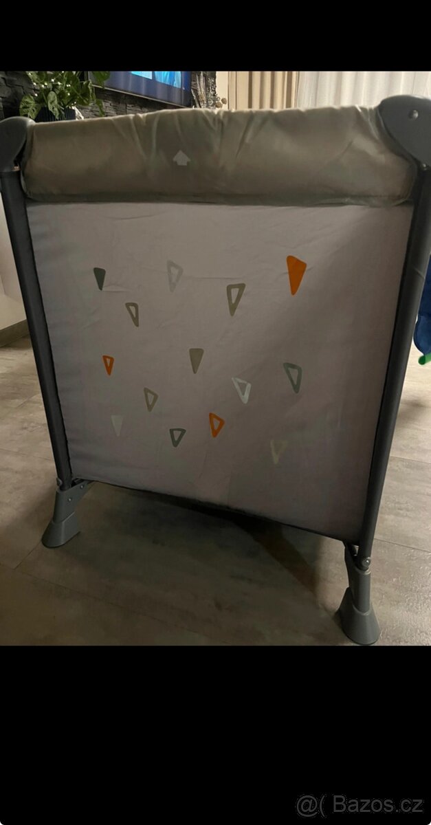 Cestovní postýlka - 5
