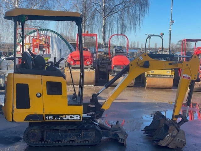 Pásový bagr JCB 15C-1 - 5