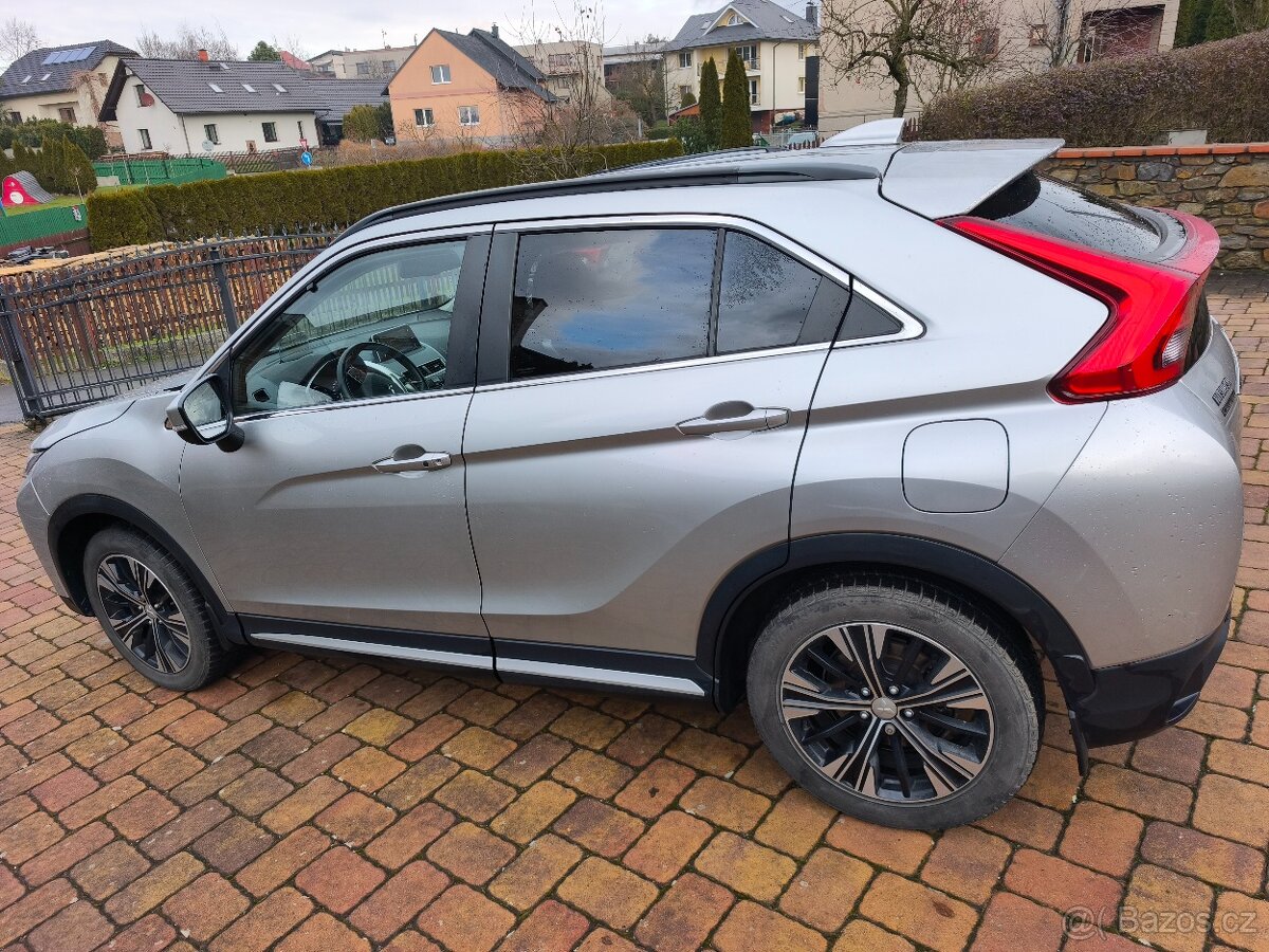 Mitsubishi Eclipse Cross 1.5 120kW 4x4 360° kamery - 5