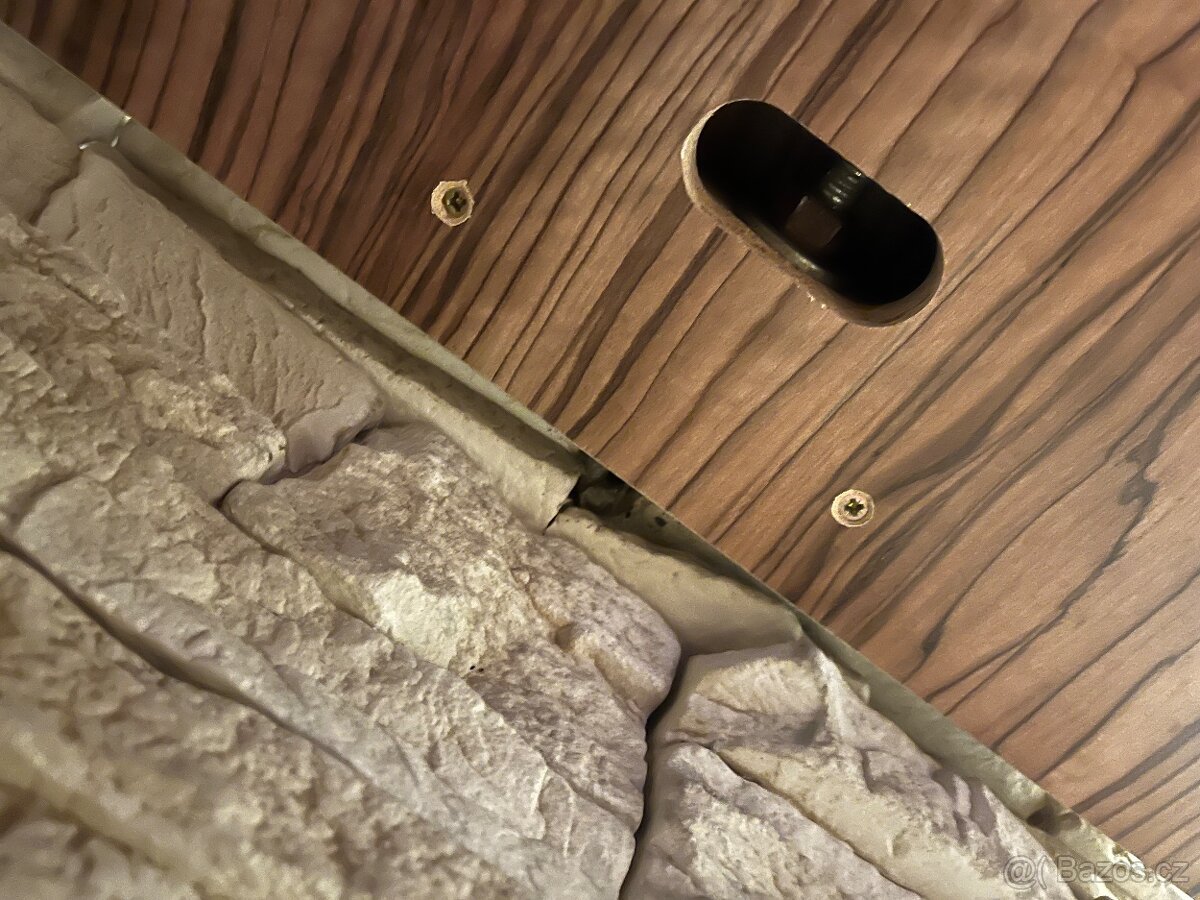 Barový stůl pro 4 osoby - 5