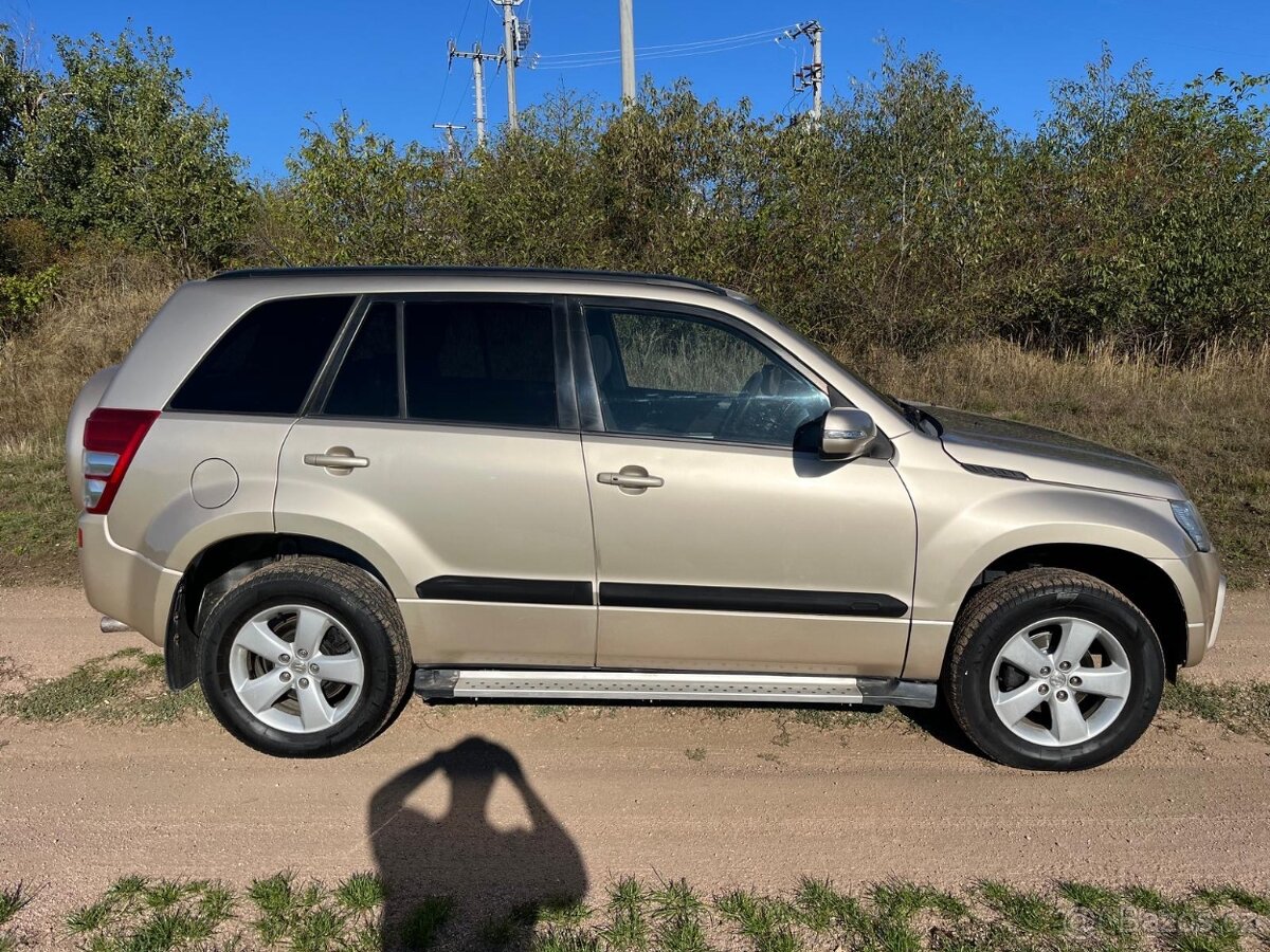 SUZUKI GRAND VITARA II 2.4VVTI 124kw MANUÁL BENZIN TAŽNÉ - 5