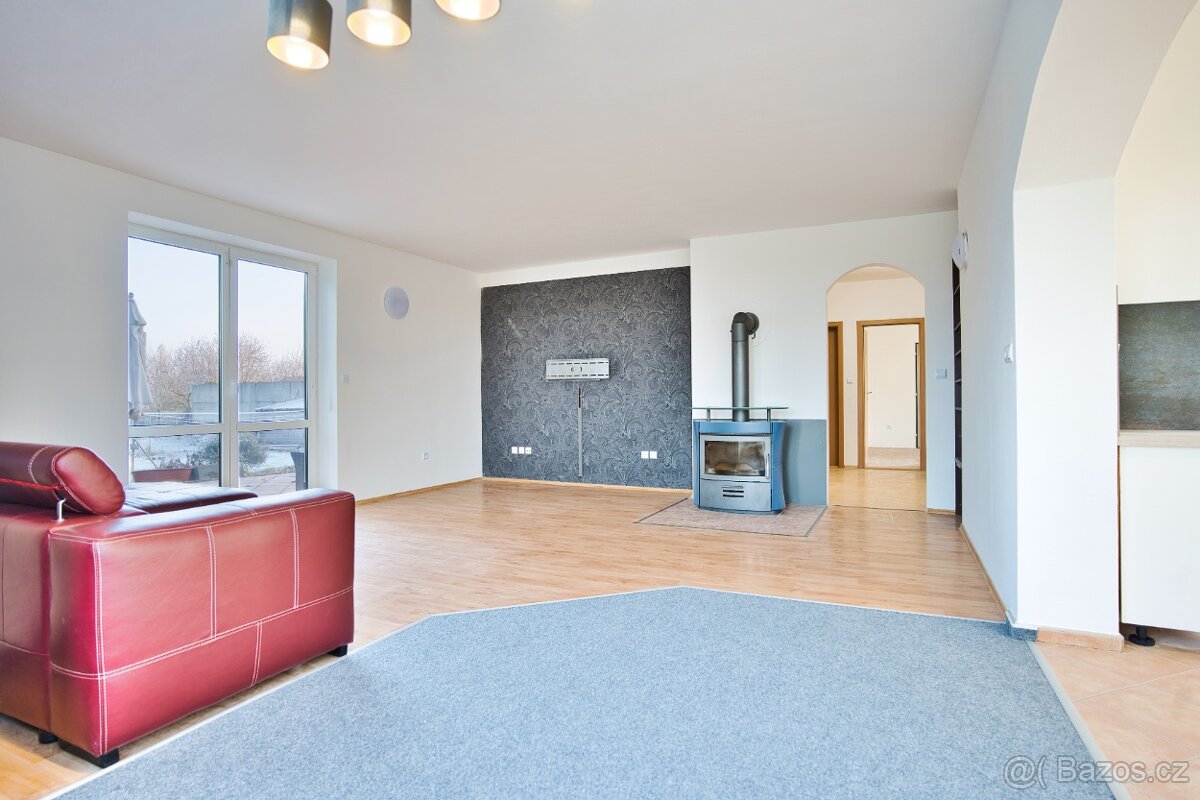 Troubky RD 7+2 240m2, zahrada 800m2 - 5