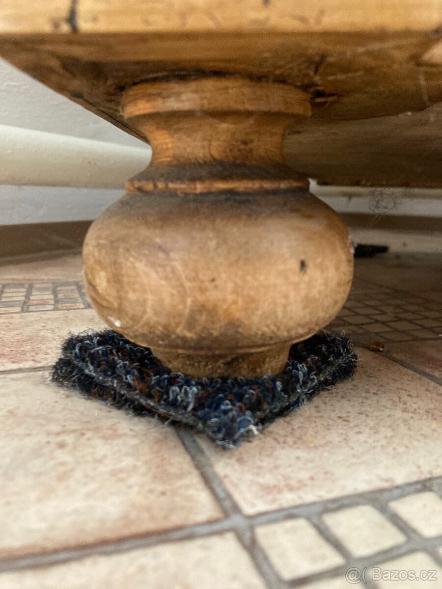 Rustikální prosklená skříň/vitrína - 5