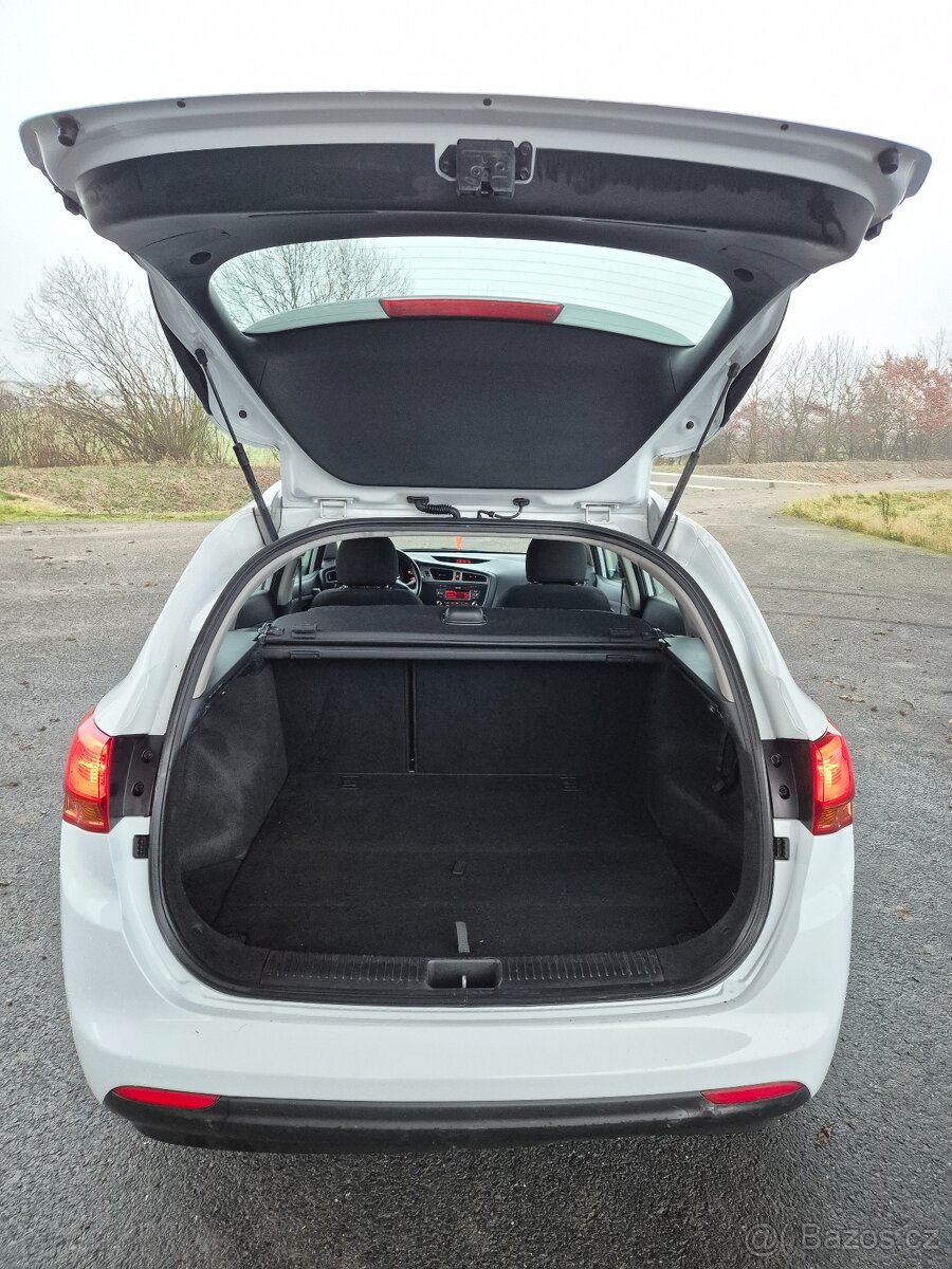 Kia ceed SW 1.6 GDi - 5