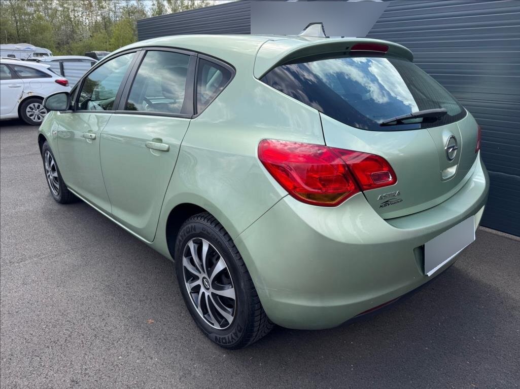 Opel Astra 1,4 (2012) - 5