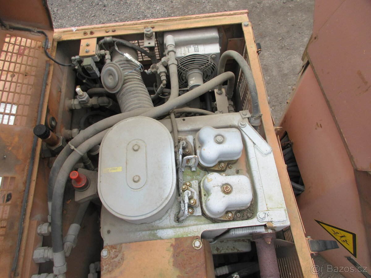 Vibrační válec Case Vibromax W252 - 5