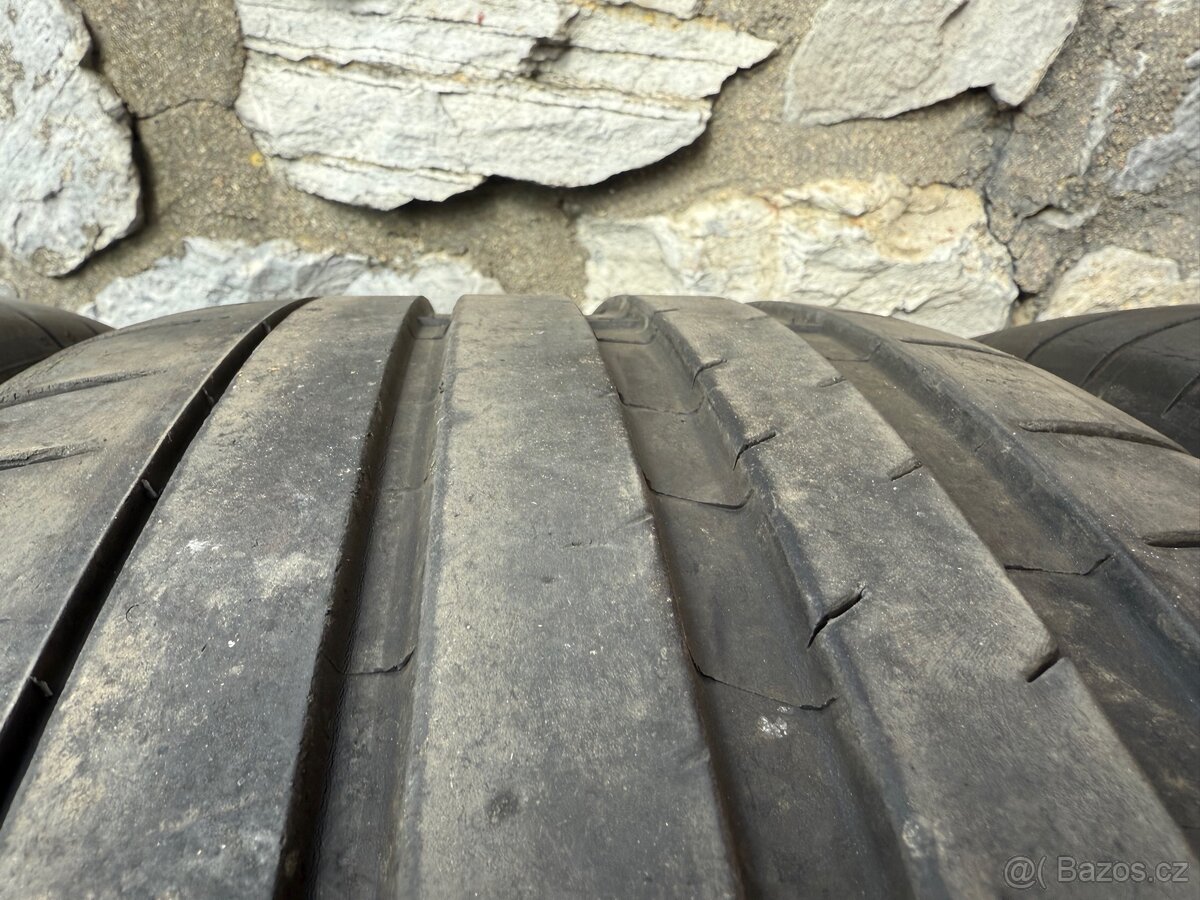 Pneu Michelin PS4 265/45 R19 - 5