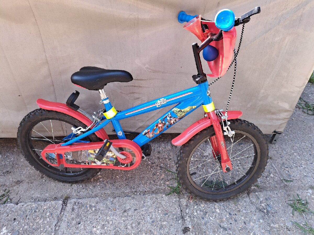 Dětské kolo Avengers
- 5