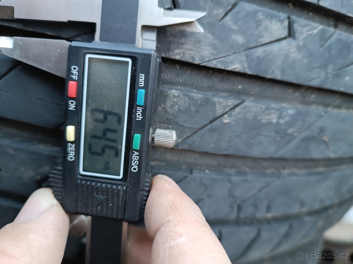 Litá kola 5x112 r18 s pneu 225/40 R18 - 5