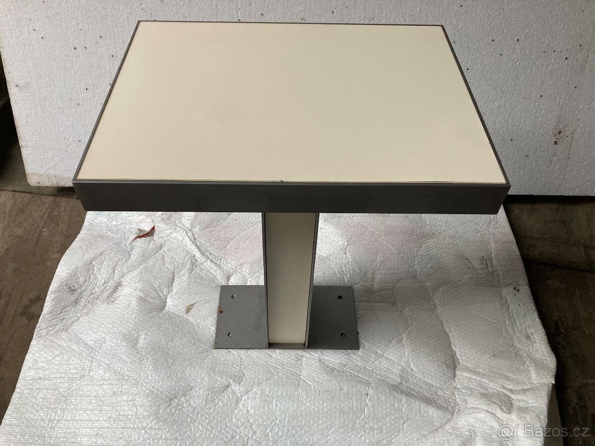 Venkovní stolky - 5