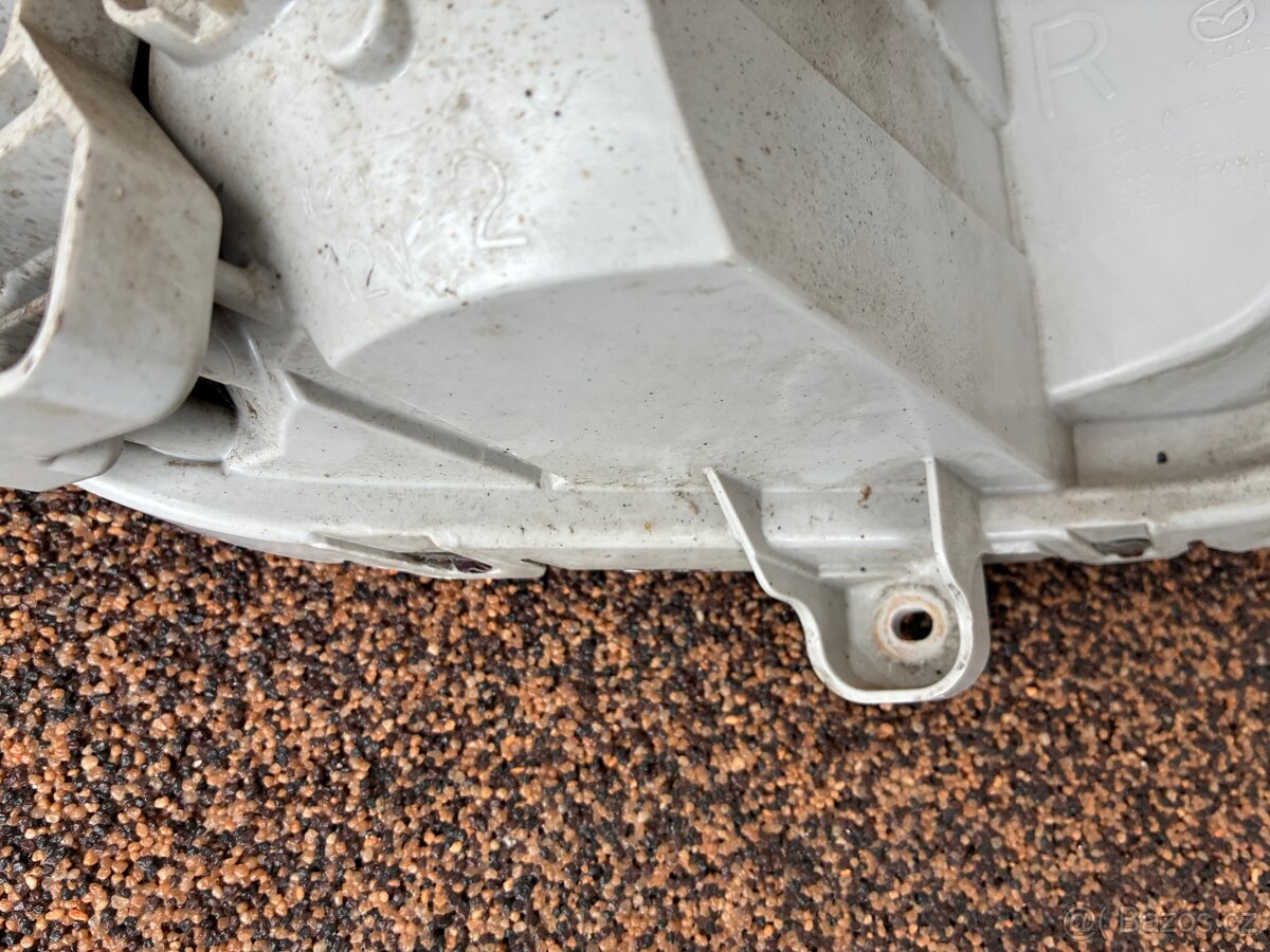 Mazda CX-5 KF pravá zadní odrazka - 5